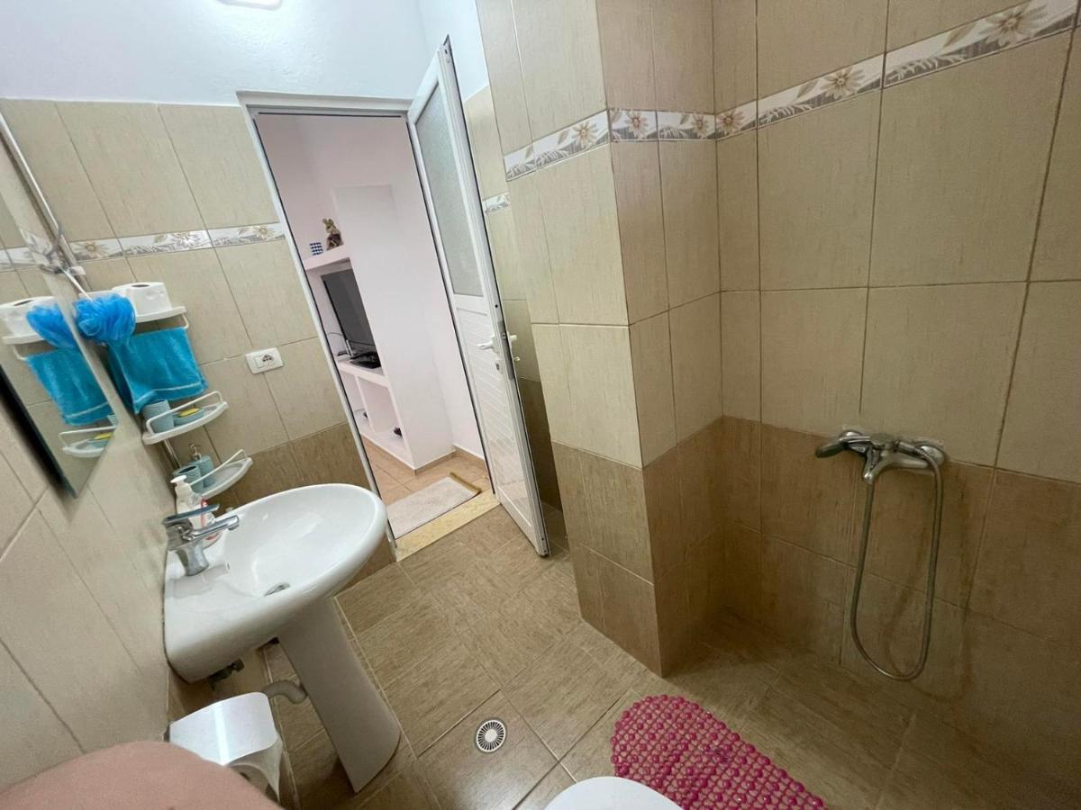 Апартаменти Kristo Apartament, Саранда Екстер'єр фото
